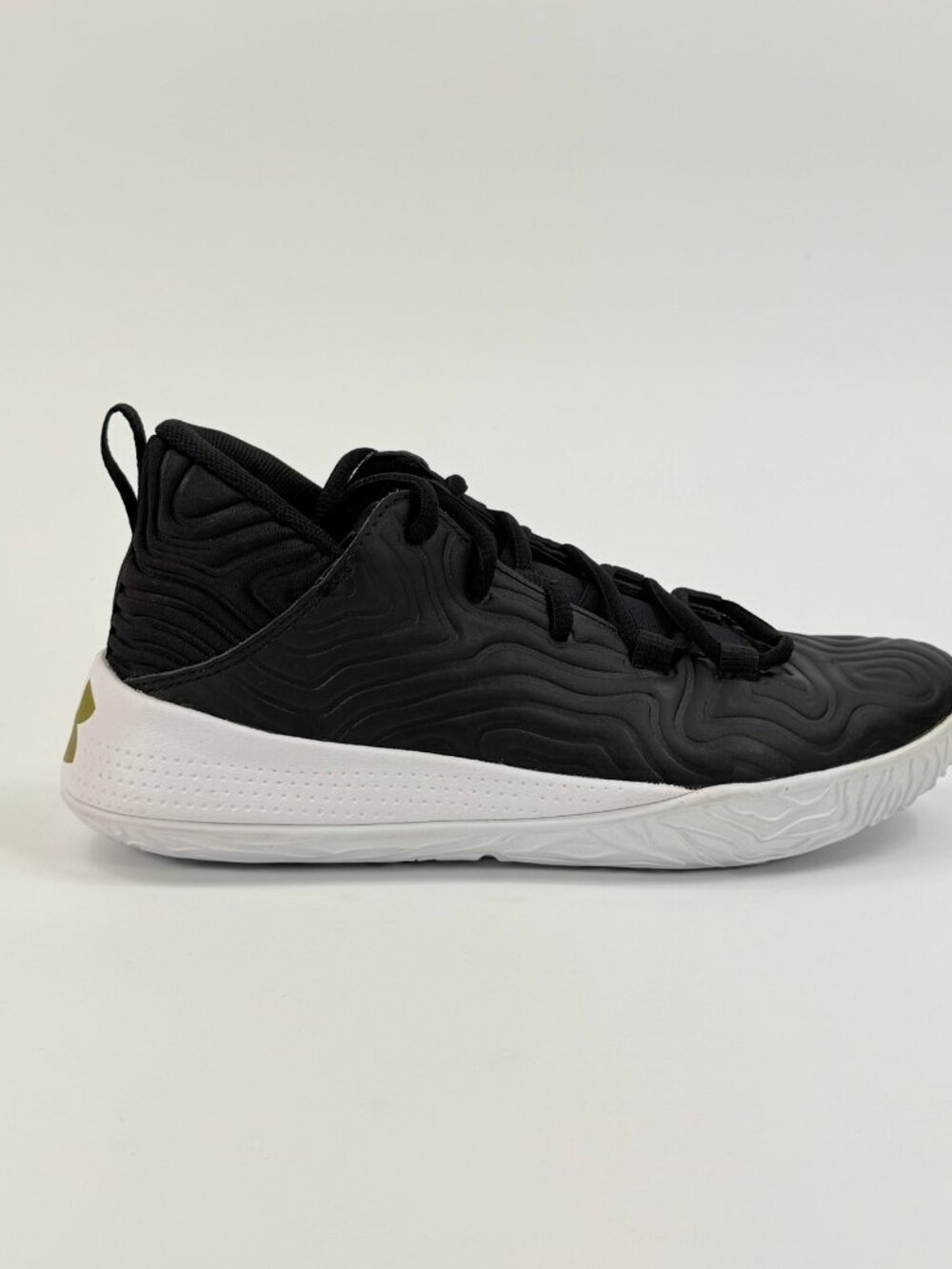 Under Armour Boys Escalate 'Black White' 3022311-001 Basketball size 5